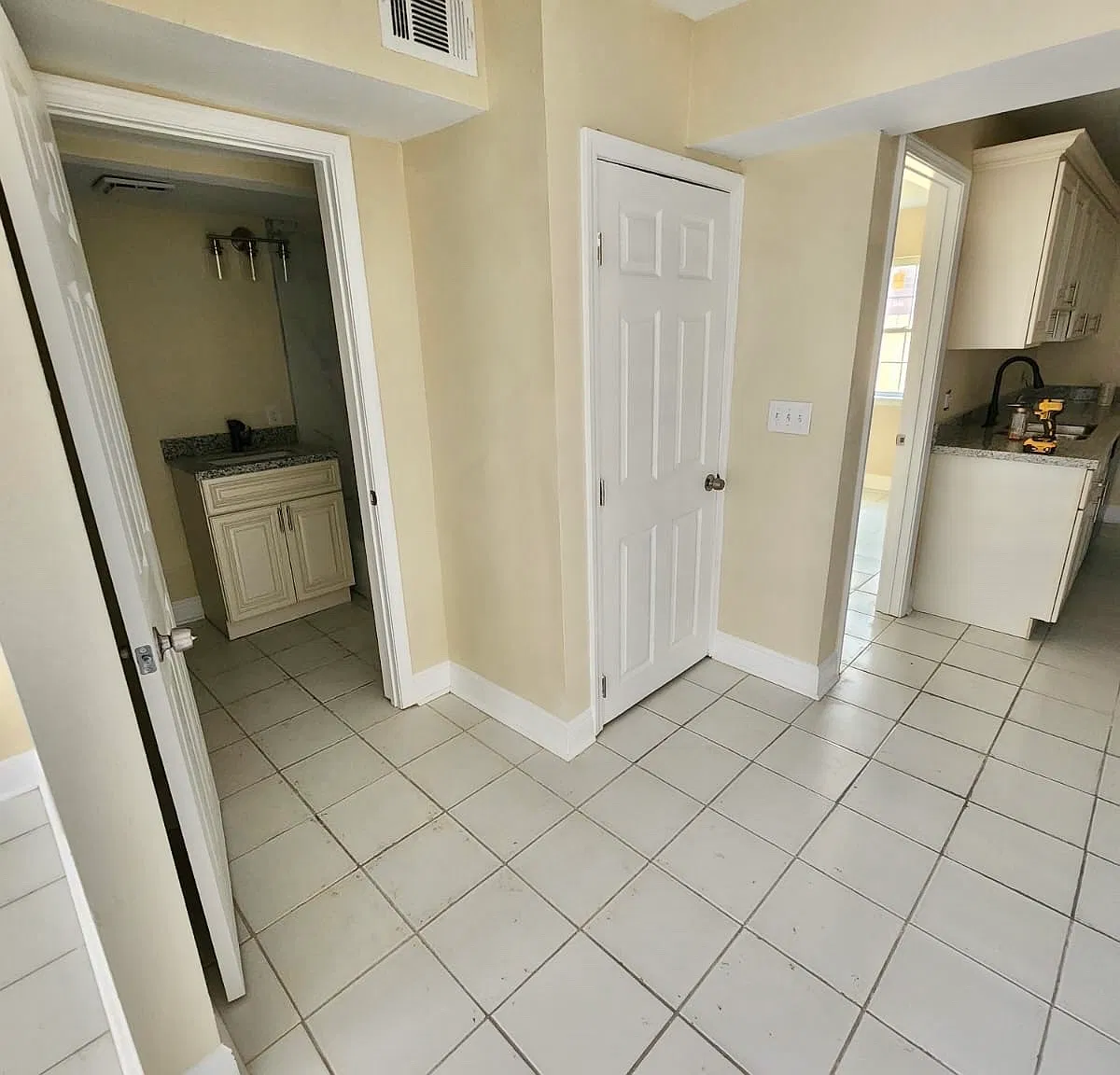 3 bed, 1450 sqft, $1,850 — Photo 3