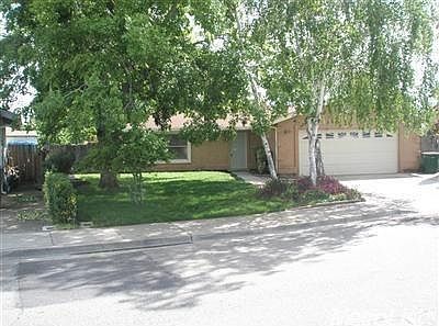 1st image of 676 Loch Ness Dr