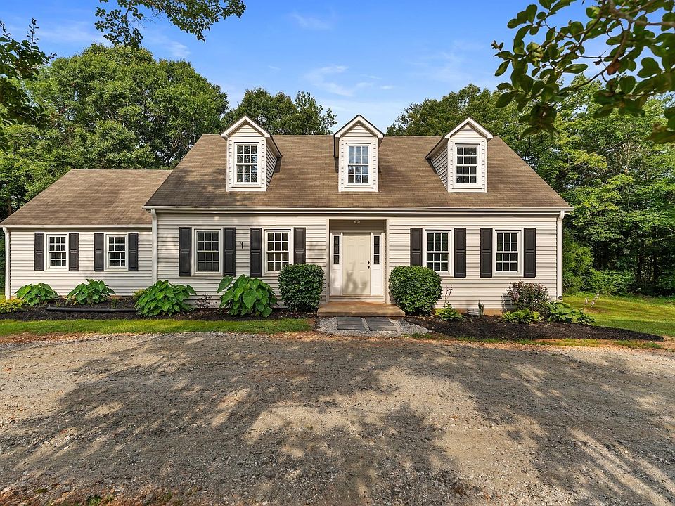 1st image of 703 Mertie Dr