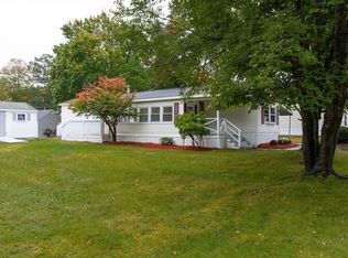 38 Lorna St, Hollis, NH 03049