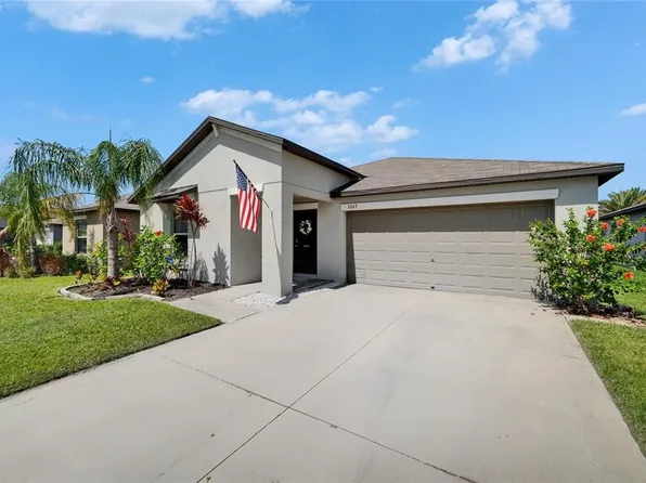 5043 White Chicory Dr, Apollo Beach, FL 33572