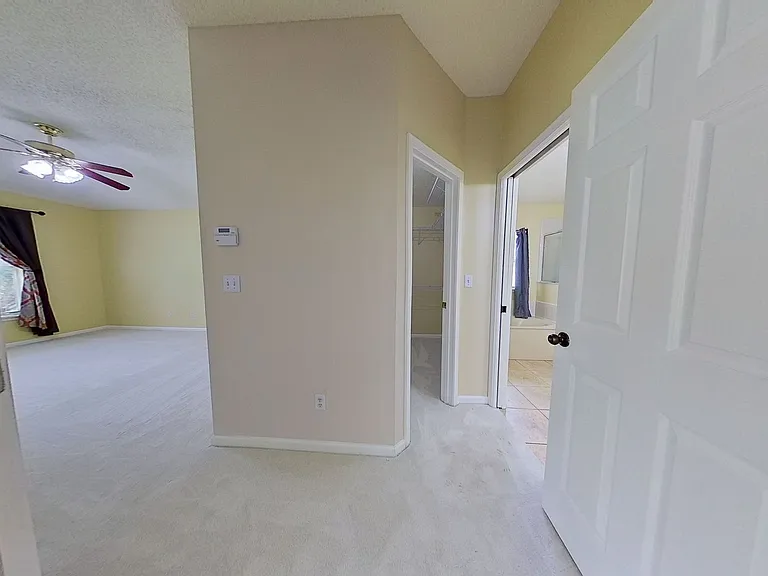 12404 Hatton Chase Ln W — Photo 15