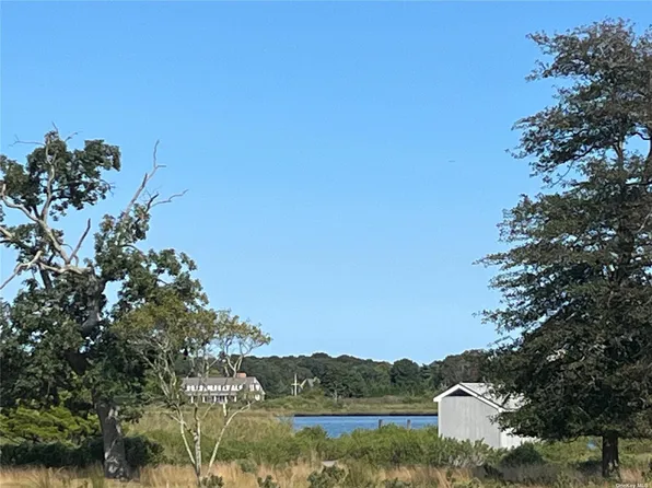 553 Main Street, Westhampton Beach, NY 11978