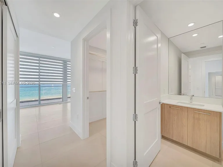 153 N Seabreeze Blvd #801 — Photo 26