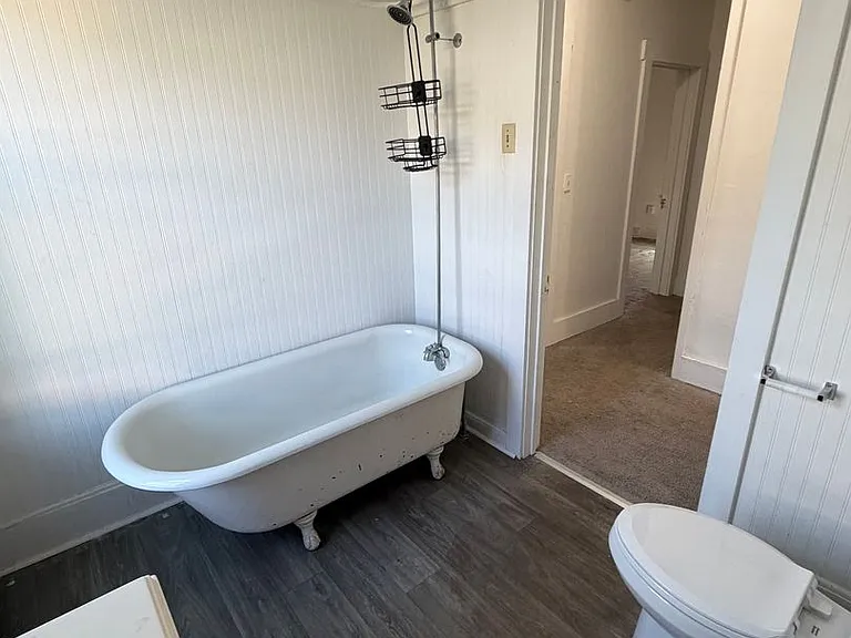 311 E Lamb St — Photo 6