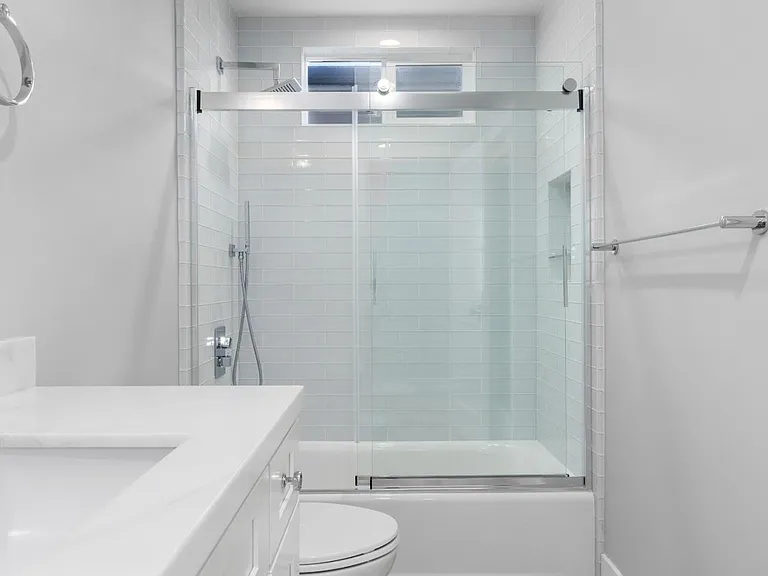 22951 E Cliff Dr — Photo 9