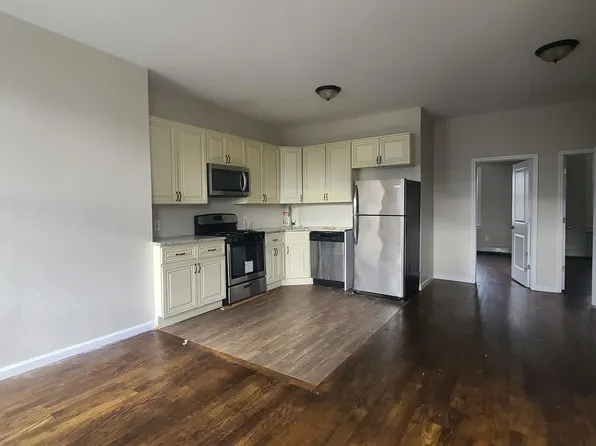 166 Armstrong Avenue image 4 of 18