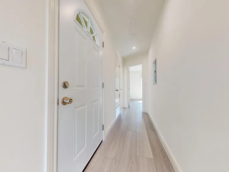 150 Frankfort St — Photo 20