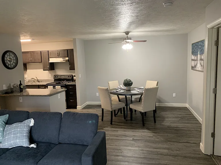 Spring Lake Apartments — Photo 30