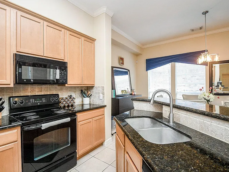 2714 Windy Thicket Ln — Photo 9
