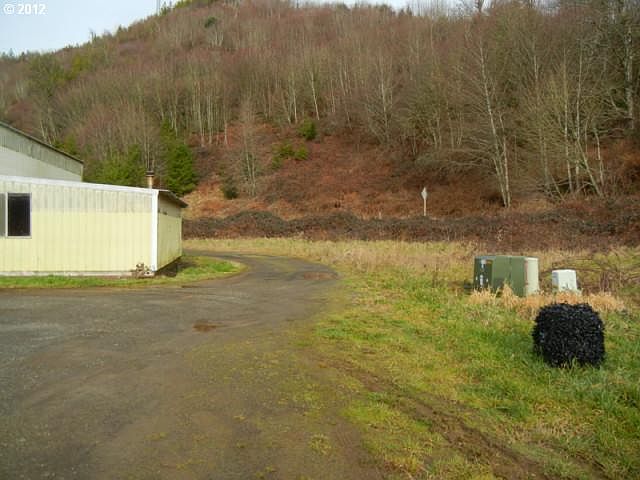 2nd image of 21802 Blaine Rd