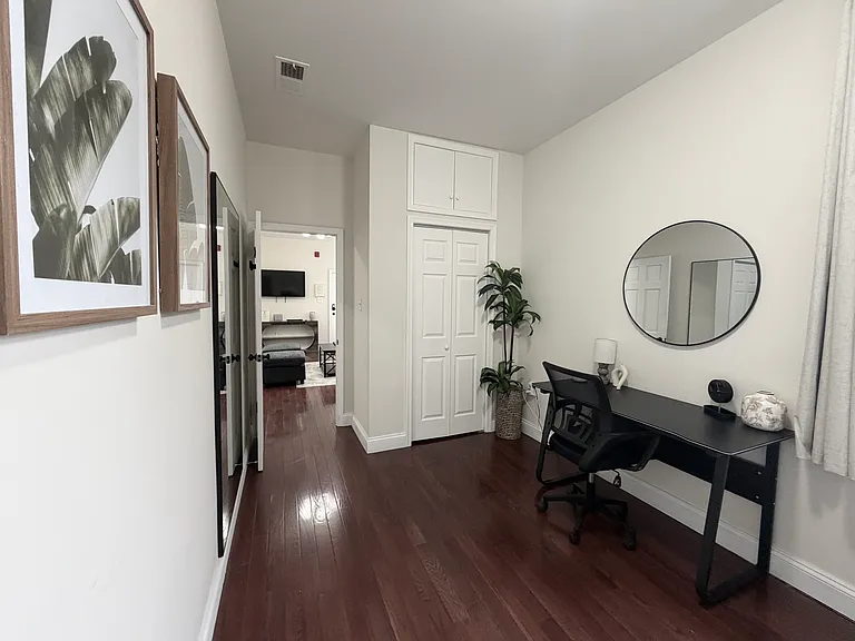 217 N 11th St #301 — Photo 15