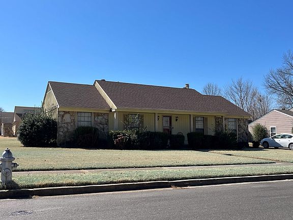 3rd image of 6745 Valley Park Dr