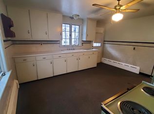 124 Forest St APT 1, Fall River, MA 02721
