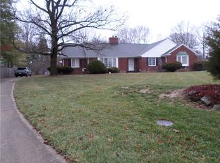 5718 Roxbury Ct, Indianapolis, IN 46226