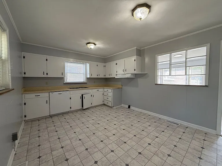 518 Scenic Dr — Photo 14