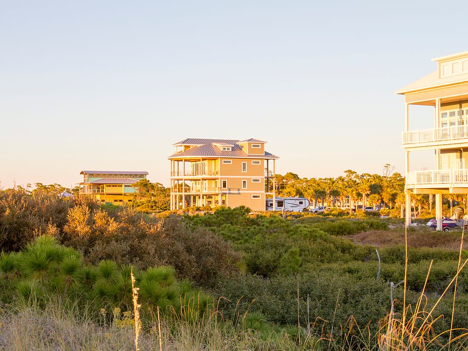 1st image of 120 Gulf Hibiscus Dr