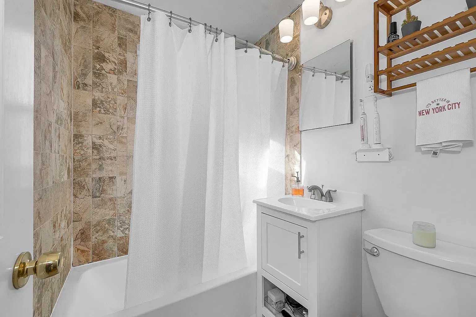 2 bed, 691 sqft, $2,895 — Photo 4
