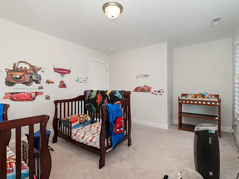 6006 Tanoak Ct — Photo 32