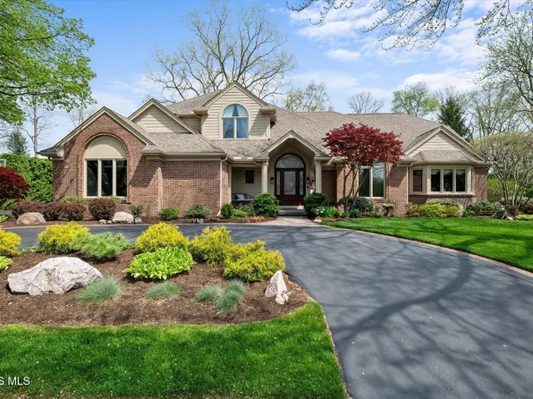 5258 Rymoor Dr, Sylvania, OH 43560