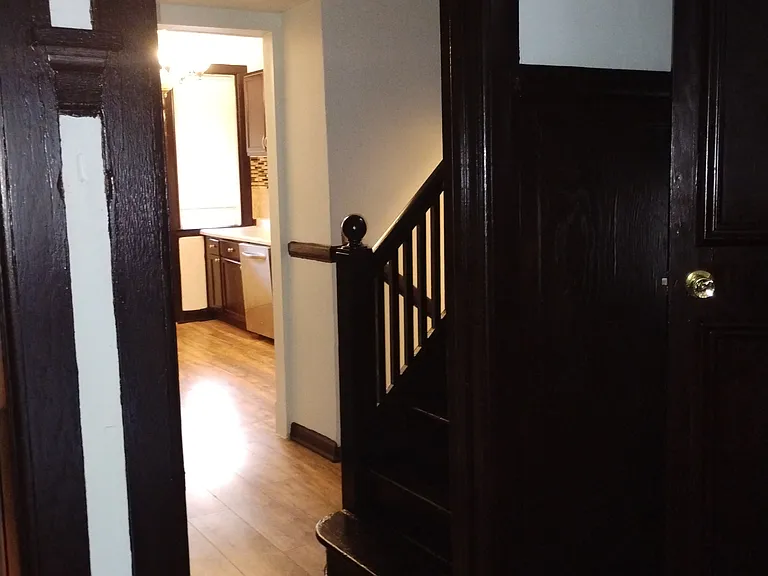 Field St — Photo 21