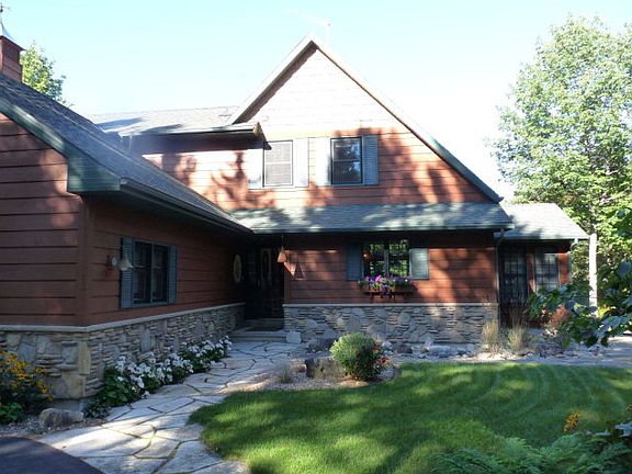 3rd image of 10638 Buckhorn Ln