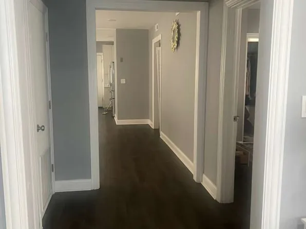8217 Knox Ave APT 3, Skokie, IL 60076