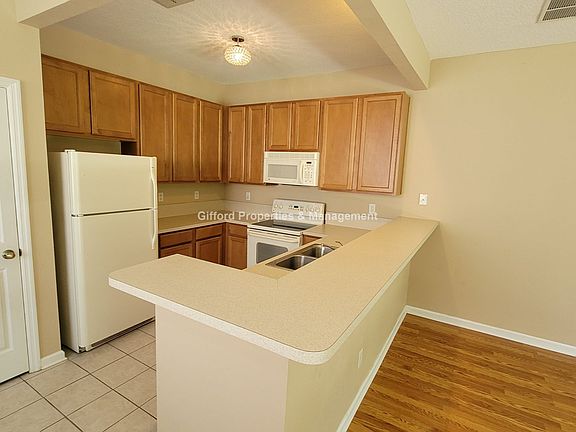 5th image of 5657 Parkstone Crossing Dr