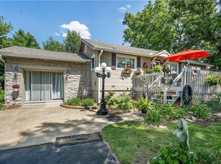 3005 S Sterling Ave, Independence, MO 64052