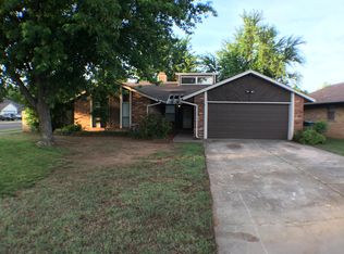 2800 Countrywood Ln, Edmond, OK 73012