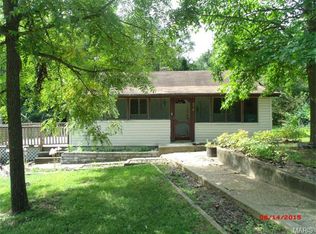 878 E Vine St, Sullivan, MO 63080