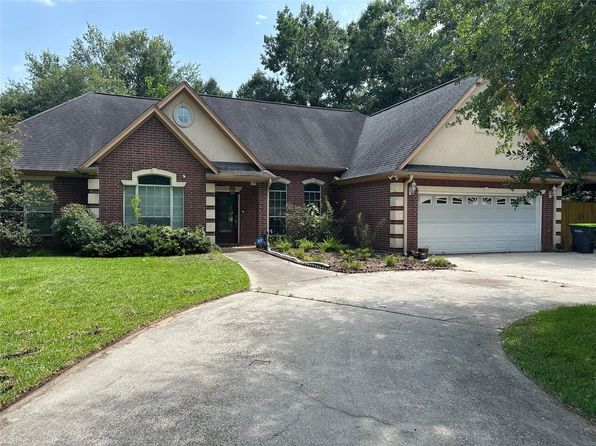 22962 Volga Dr