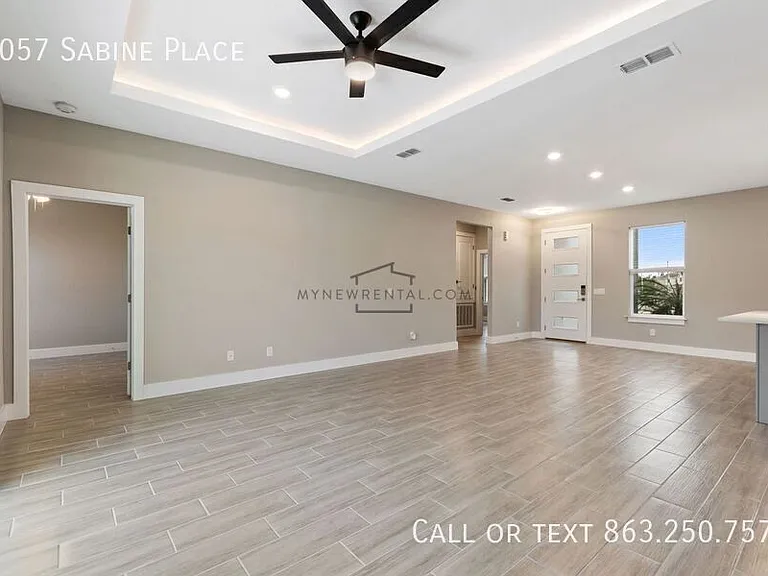 1057 Sabine Pl — Photo 11