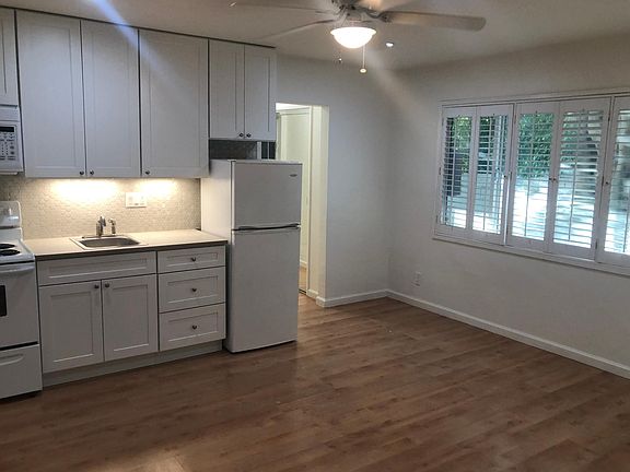 5th image of 1200 S Palm Canyon Dr #9A