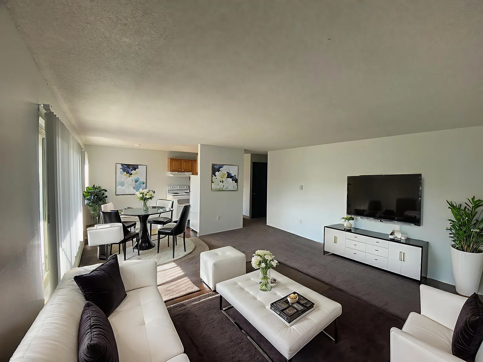Olympic View Apartments — Photo 1