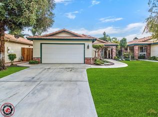 8215 Ipswich Way, Bakersfield, CA 93311