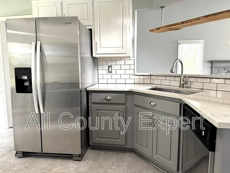 7745 Wynfield Dr — Photo 15