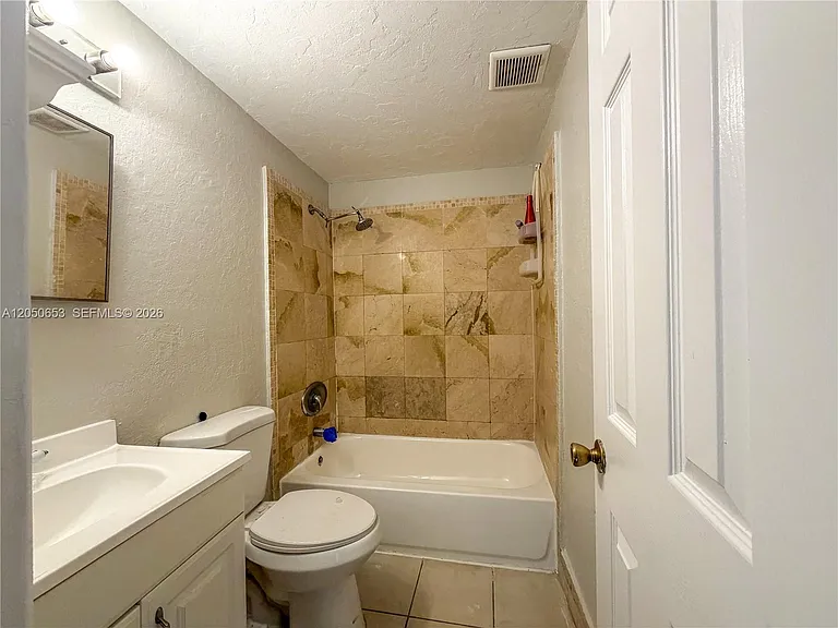 1027 Pennsylvania Ave #303 — Photo 18