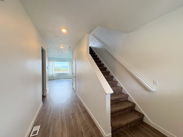 1216 S Raintree Ln — Photo 9