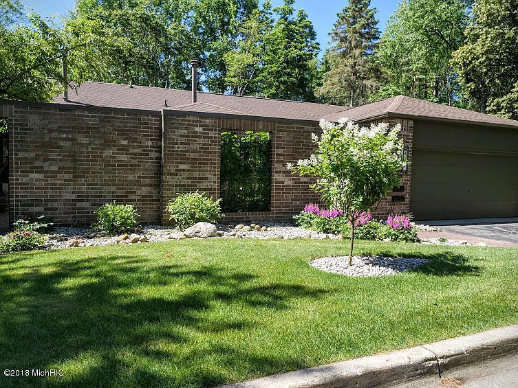 1st image of 4211 Lake Terrace Dr