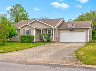 253 Golden Pond Ave, Oak Grove, KY 42262