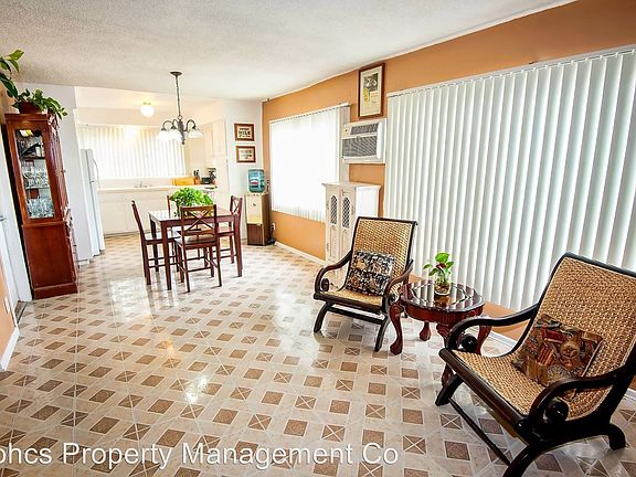 4th image of 14677 Rayen St APT 05