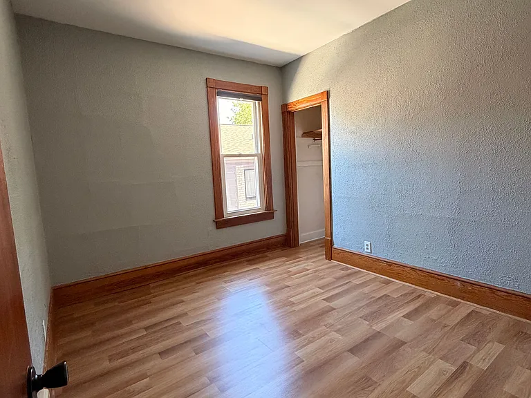 2 bed, 900 sqft, $1,495 — Photo 3