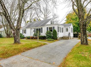 8 Dogwood Rd, Worcester, MA 01606