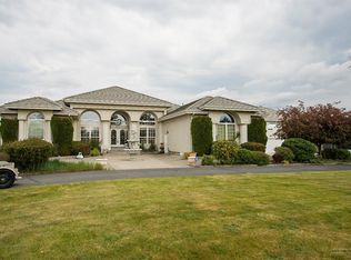 1214 NW Rimrock Dr, Redmond, OR 97756