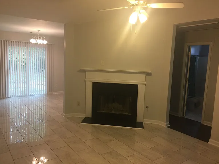 95 Hampton Oaks Dr — Photo 6