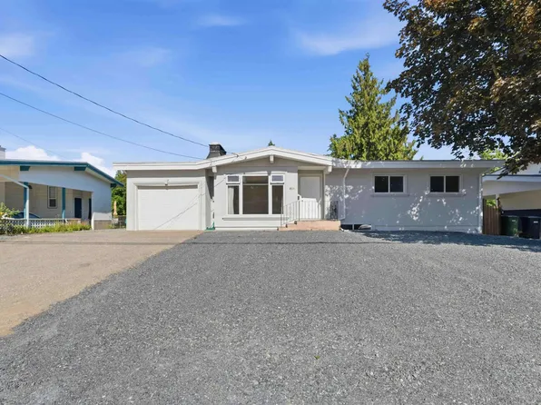 2326 Beaver St, Abbotsford, BC V2T 3E1