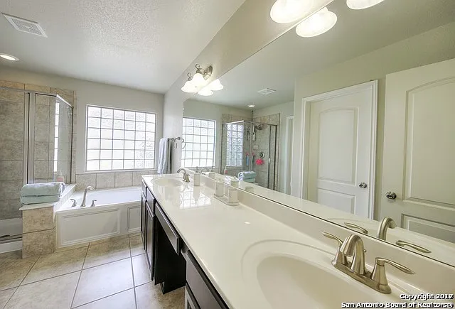 4202 Woodbridge Way — Photo 13