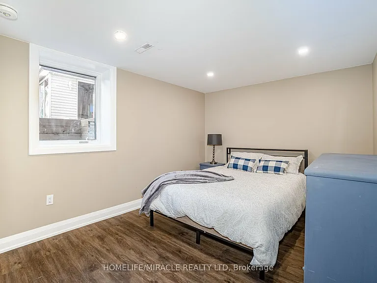 18 Prouse Dr — Photo 10
