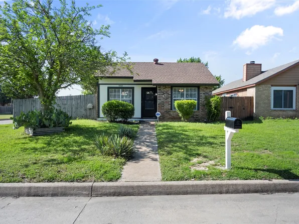 9901 Pack Saddle Trl, Fort Worth, TX 76108